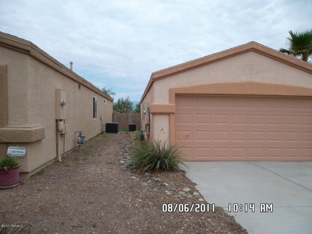 9450 E Bench Mark Loop, Tucson, AZ 85747 photo 3