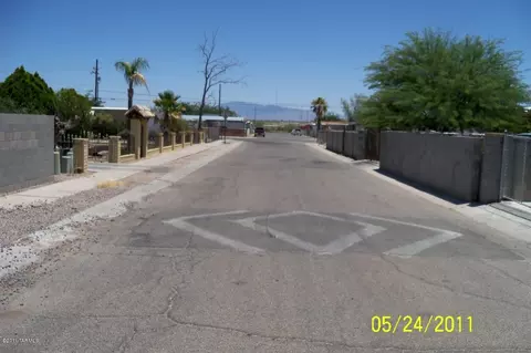 2212 S Devon Loop, Tucson, AZ 85713 photo 2