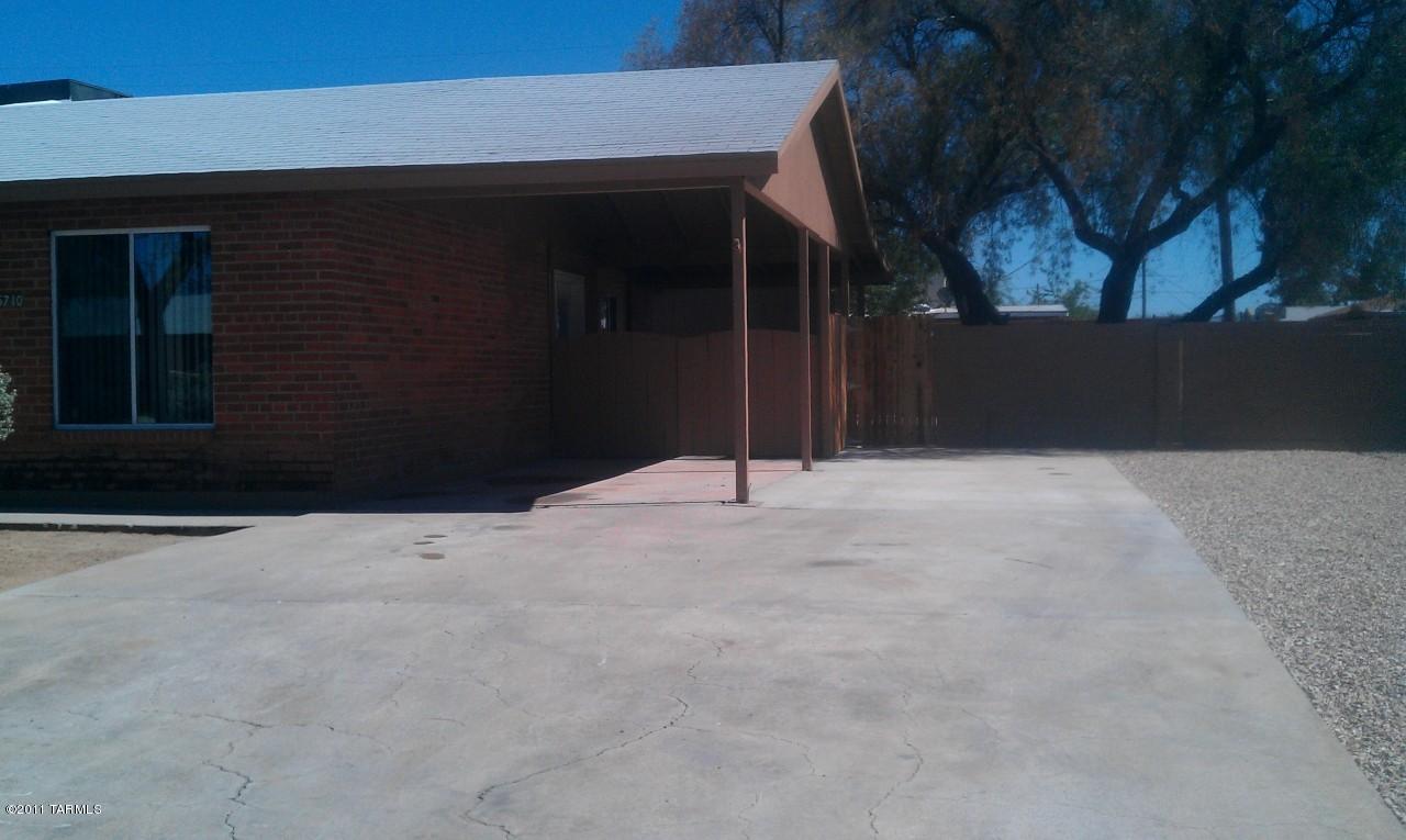 5710 E 33rd St, Tucson, AZ 85711 photo 8