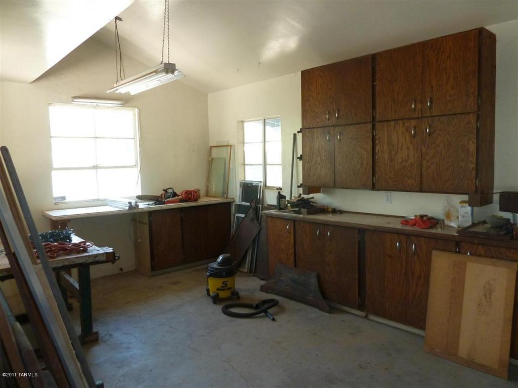 1123 E Hampton St, Tucson, AZ 85719 photo 14