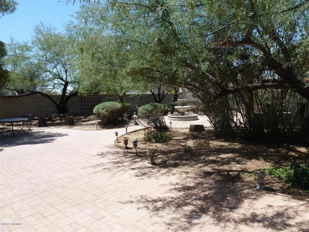 1123 E Hampton St, Tucson, AZ 85719 photo 13
