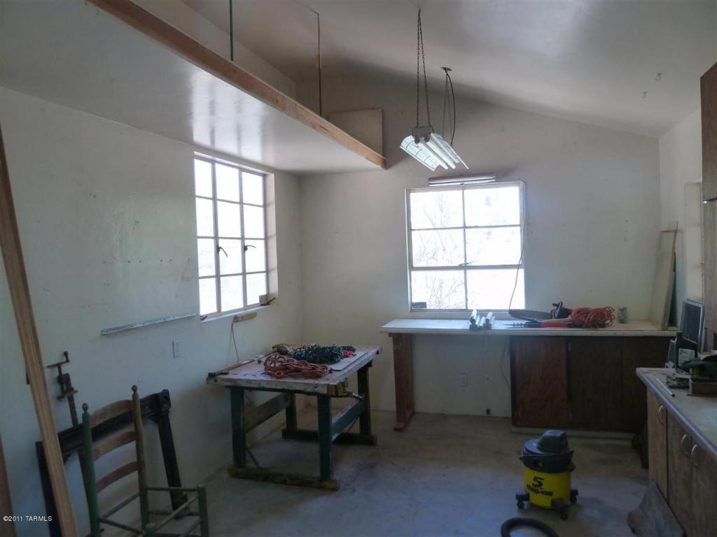 1123 E Hampton St, Tucson, AZ 85719 photo 16