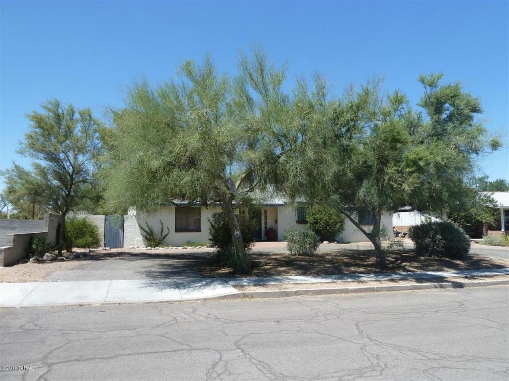 1123 E Hampton St, Tucson, AZ 85719 photo 3