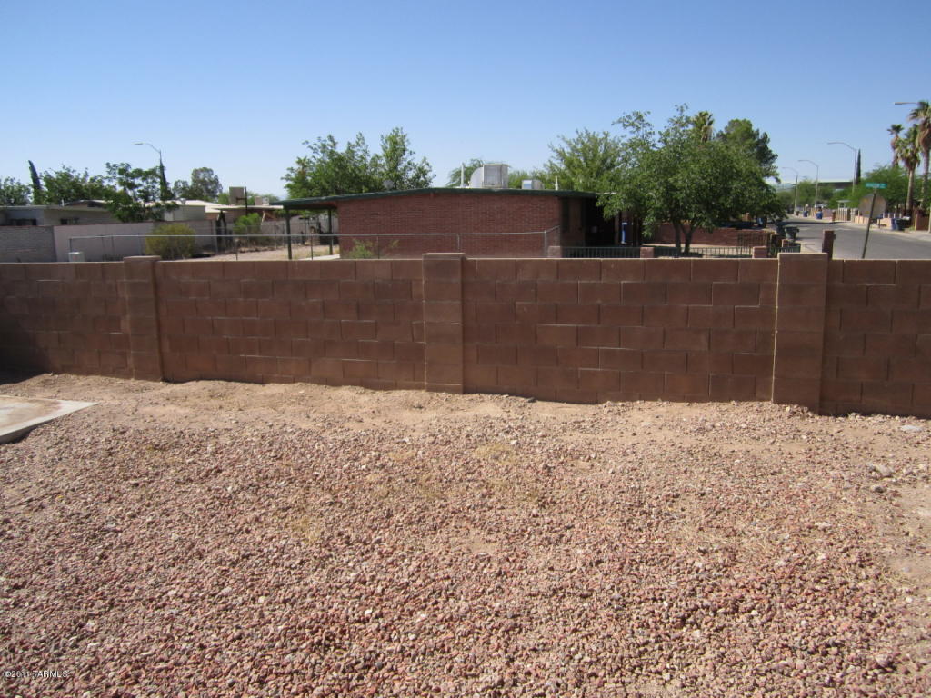 92 E Sublime St, Tucson, AZ 85756 photo 6