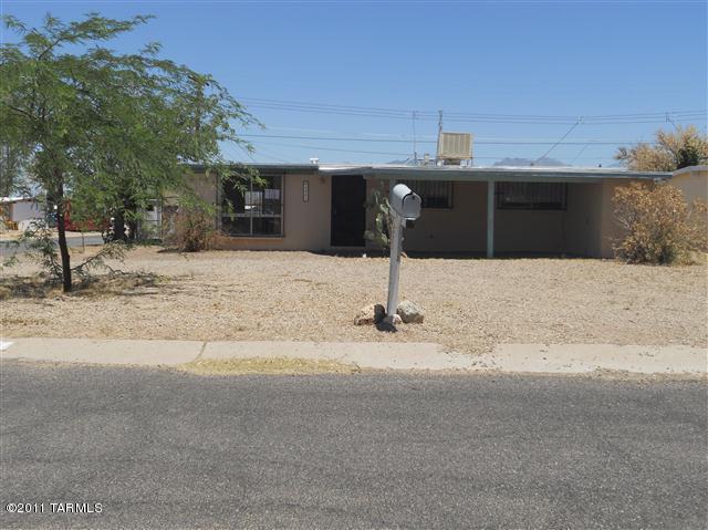 4601 E 27th St, Tucson, AZ 85711 photo 1