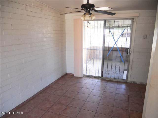 4601 E 27th St, Tucson, AZ 85711 photo 8