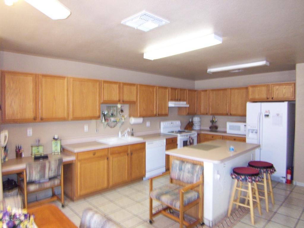 8750 E Getsinger Ln, Tucson, AZ 85747 photo 3