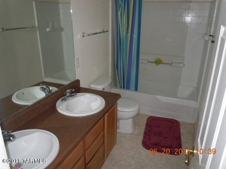 10573 S Silverbluff Dr, Vail, AZ 85641 photo 4