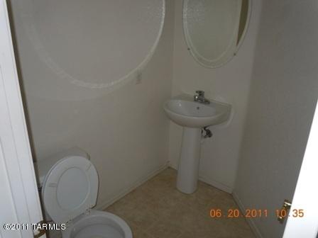 10573 S Silverbluff Dr, Vail, AZ 85641 photo 3