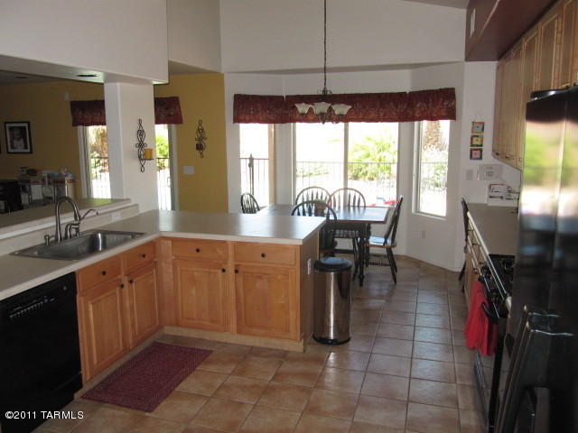 10277 E Buffaloberry Loop, Tucson, AZ 85748 photo 7