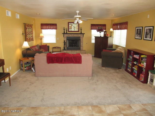 10277 E Buffaloberry Loop, Tucson, AZ 85748 photo 13