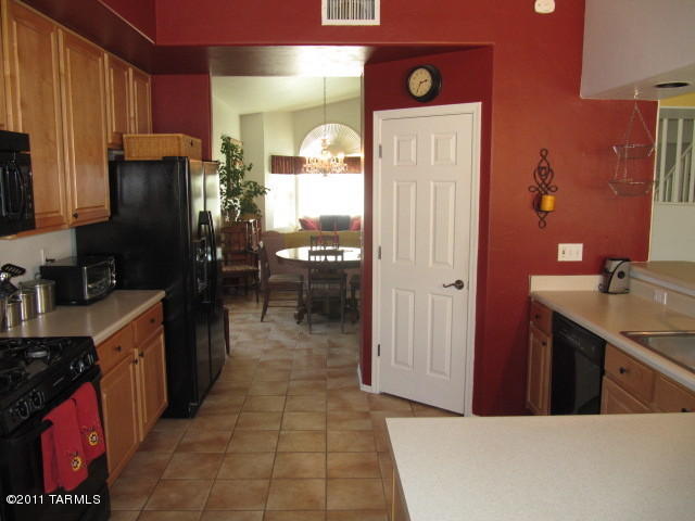 10277 E Buffaloberry Loop, Tucson, AZ 85748 photo 8