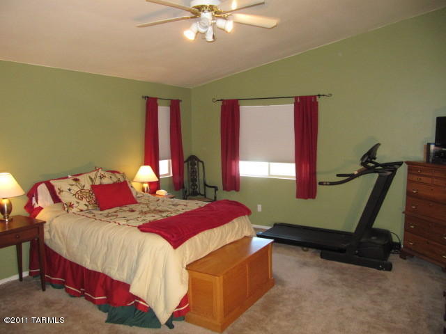 10277 E Buffaloberry Loop, Tucson, AZ 85748 photo 16