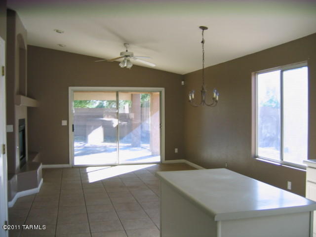 5116 E Circulo Las Cabanas, Tucson, AZ 85711 photo 4