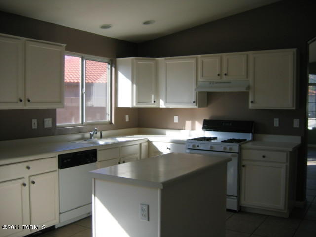 5116 E Circulo Las Cabanas, Tucson, AZ 85711 photo 3