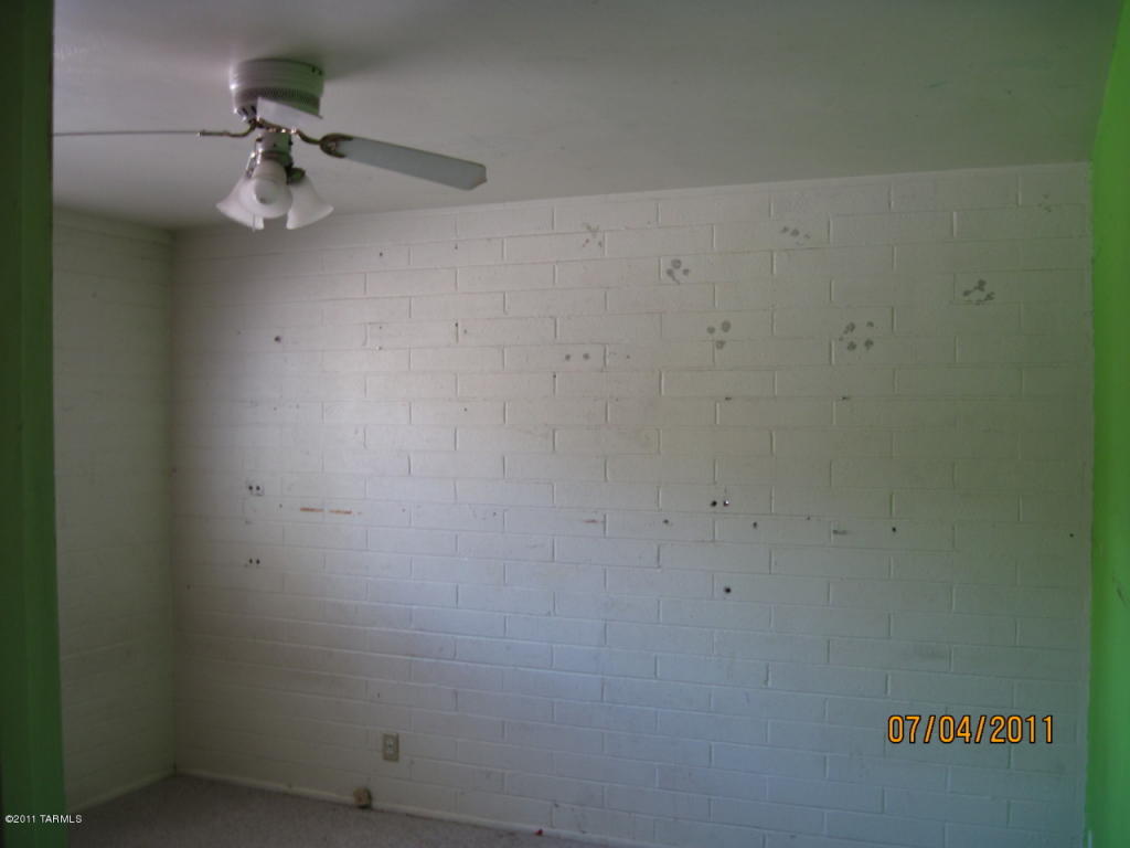 8632 E 27th Pl, Tucson, AZ 85710 photo 6