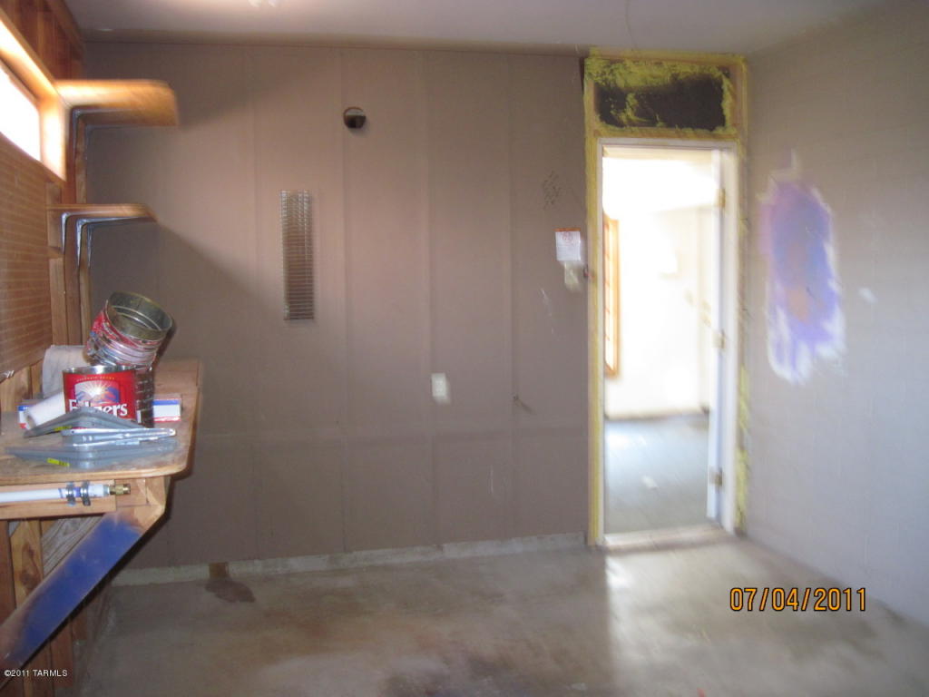 8632 E 27th Pl, Tucson, AZ 85710 photo 23