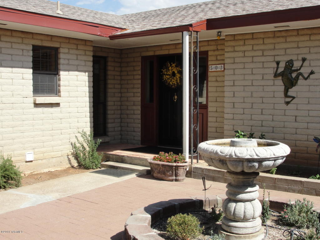 501 N Davidson Rd, Vail, AZ 85641 photo 2