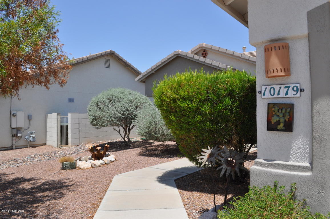 10179 E Gray Hawk Dr, Tucson, AZ 85730 photo 2