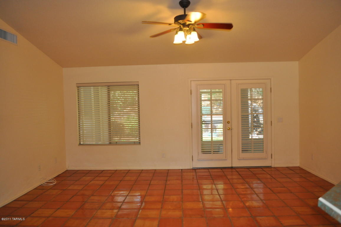 10179 E Gray Hawk Dr, Tucson, AZ 85730 photo 4