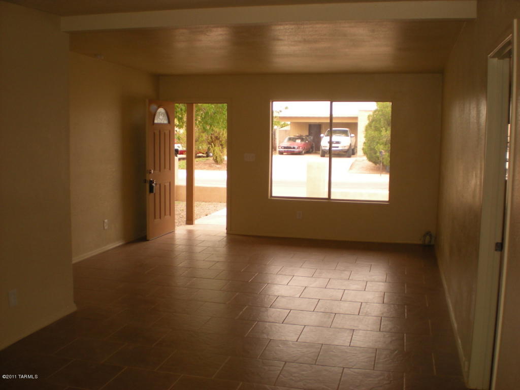1940 E Pine St, Tucson, AZ 85706 photo 4