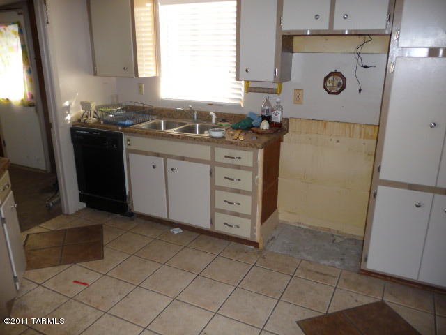 7325 E 29th St, Tucson, AZ 85710 photo 5