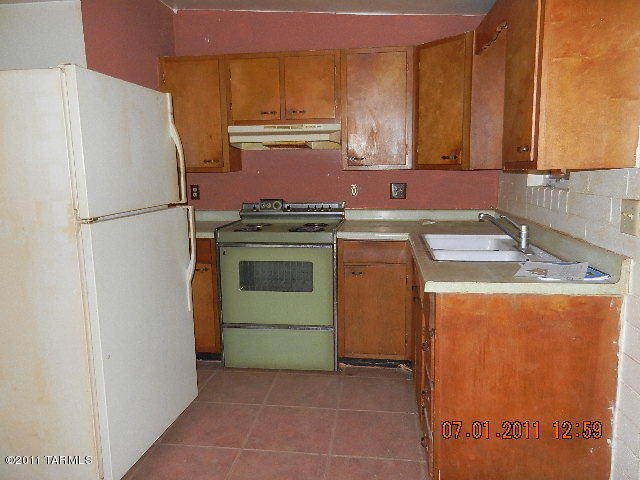1502 E Iowa Dr, Tucson, AZ 85706 photo 3