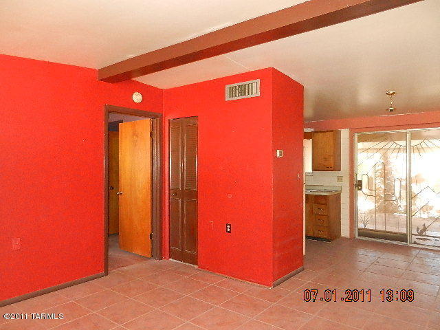 1502 E Iowa Dr, Tucson, AZ 85706 photo 5