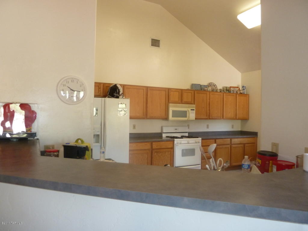 854 S Deer Meadow Loop, Tucson, AZ 85745 photo 3