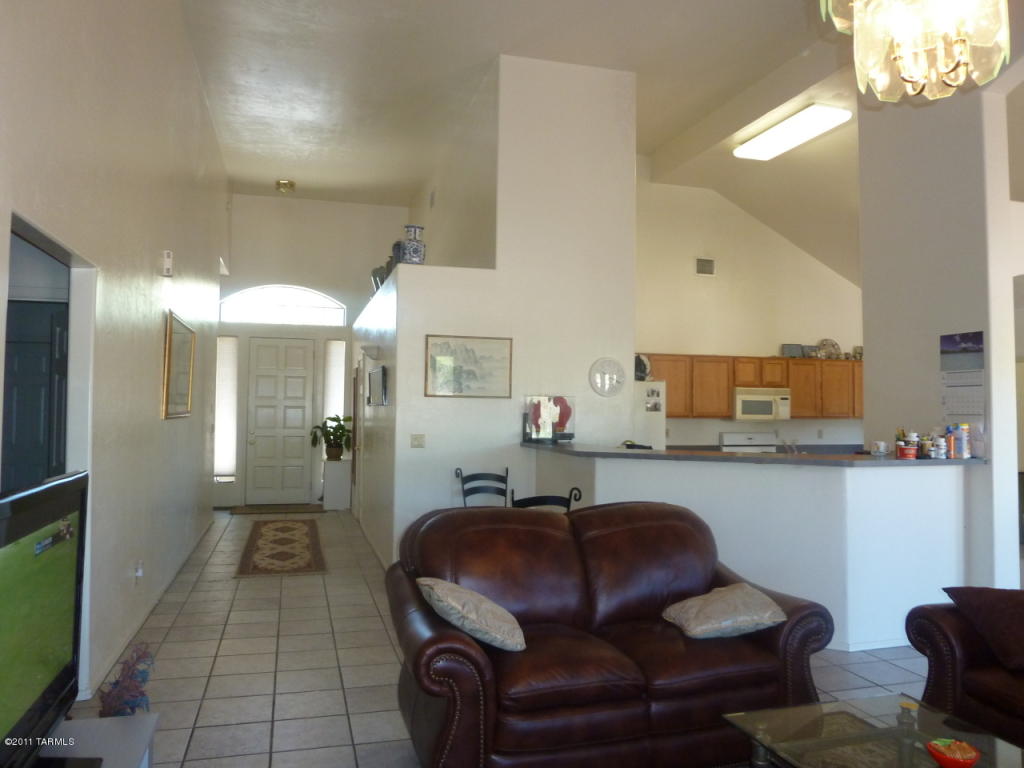 854 S Deer Meadow Loop, Tucson, AZ 85745 photo 4