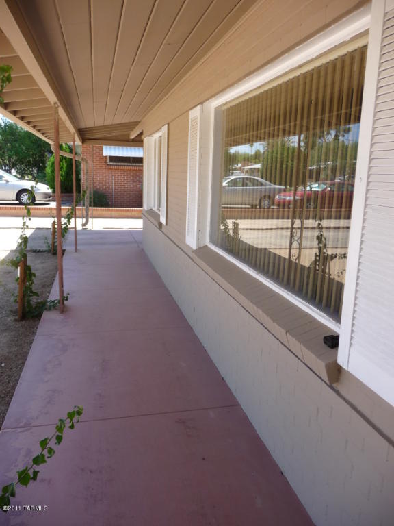 2810 Exeter St, Tucson, AZ 85716 photo 1