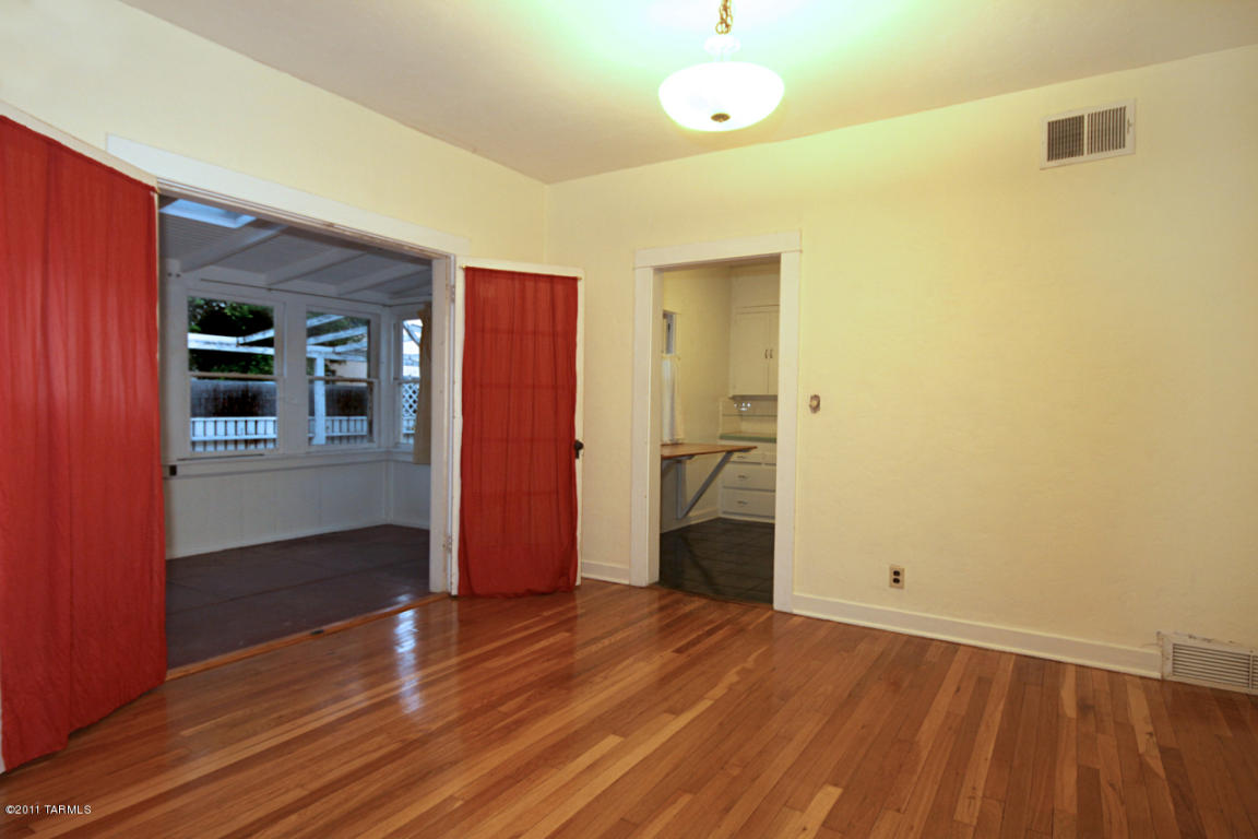 2104 E Mabel St, Tucson, AZ 85719 photo 7