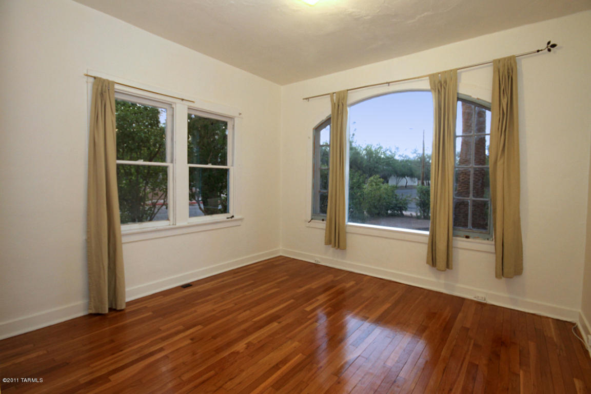 2104 E Mabel St, Tucson, AZ 85719 photo 11
