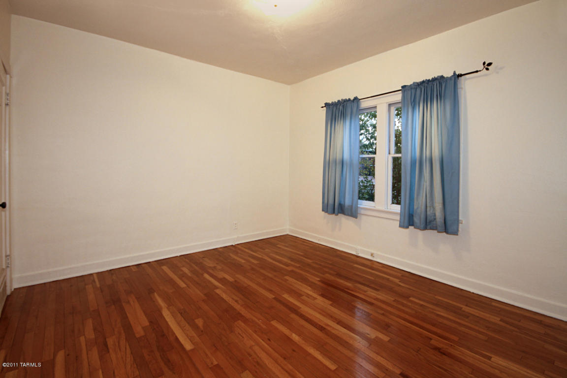 2104 E Mabel St, Tucson, AZ 85719 photo 12