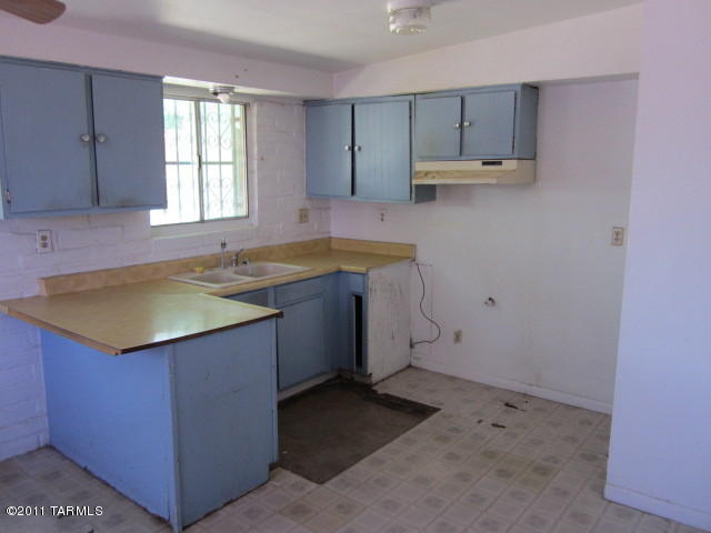 714 E Minorka Rd, Tucson, AZ 85706 photo 9