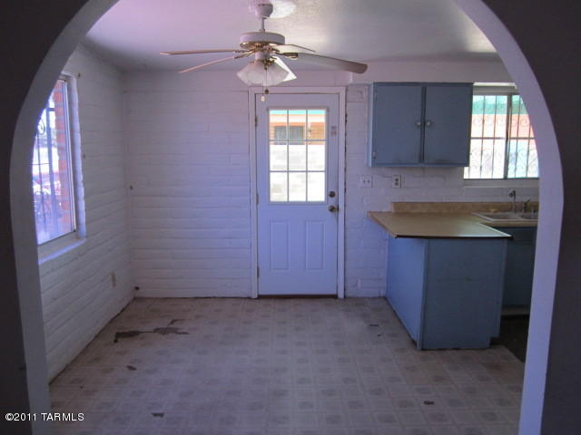 714 E Minorka Rd, Tucson, AZ 85706 photo 8