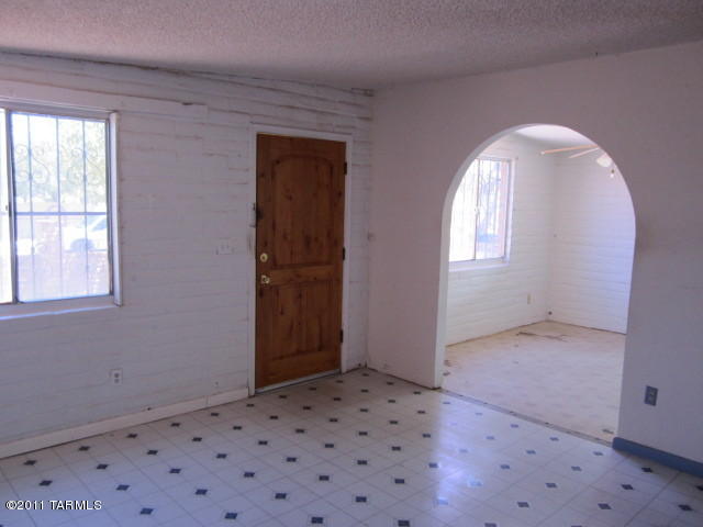 714 E Minorka Rd, Tucson, AZ 85706 photo 7