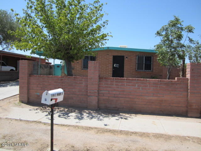 714 E Minorka Rd, Tucson, AZ 85706 photo 2