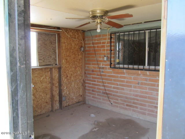 714 E Minorka Rd, Tucson, AZ 85706 photo 4