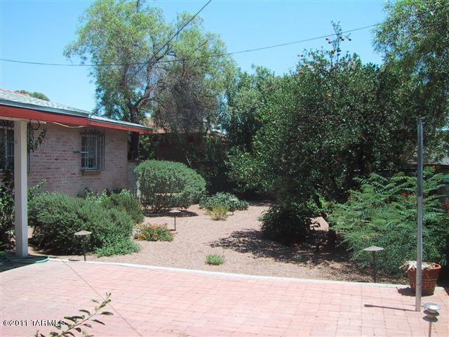 5204 E 8th St, Tucson, AZ 85711 photo 2