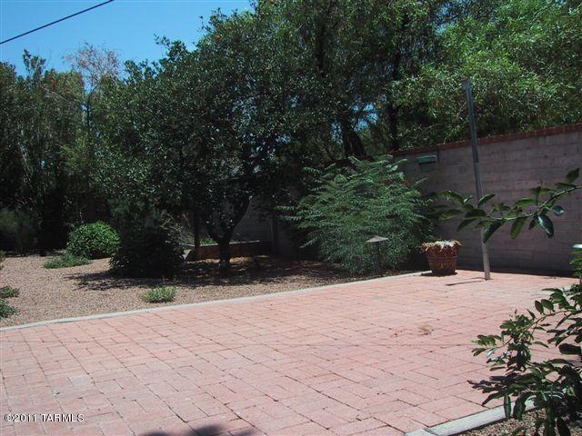 5204 E 8th St, Tucson, AZ 85711 photo 3
