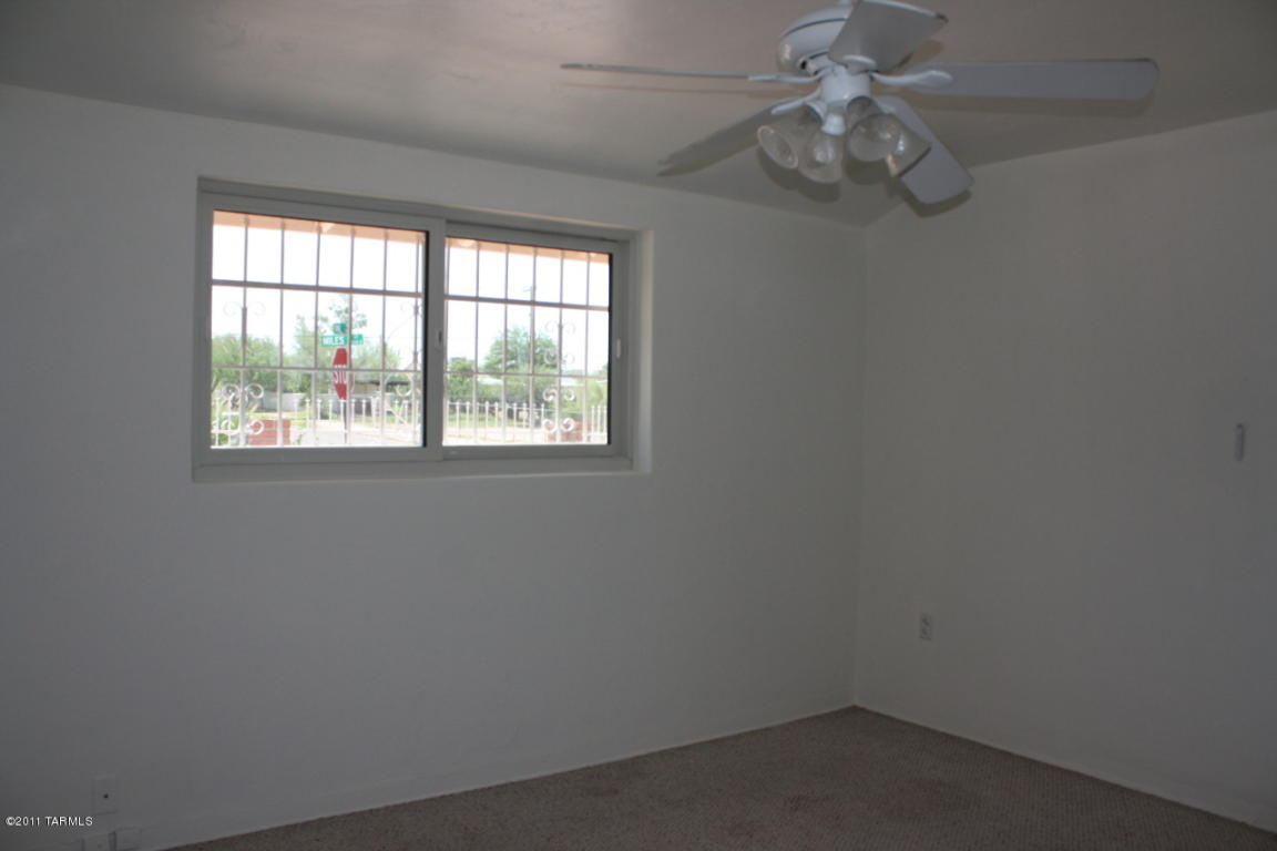1501 E Miles St, Tucson, AZ 85719 photo 9
