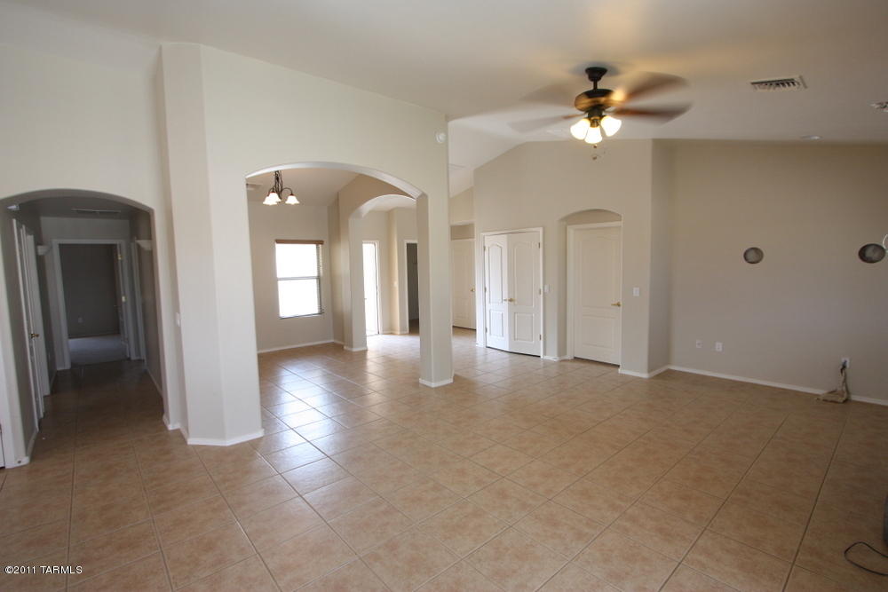 13565 E Windy Way, Vail, AZ 85641 photo 2