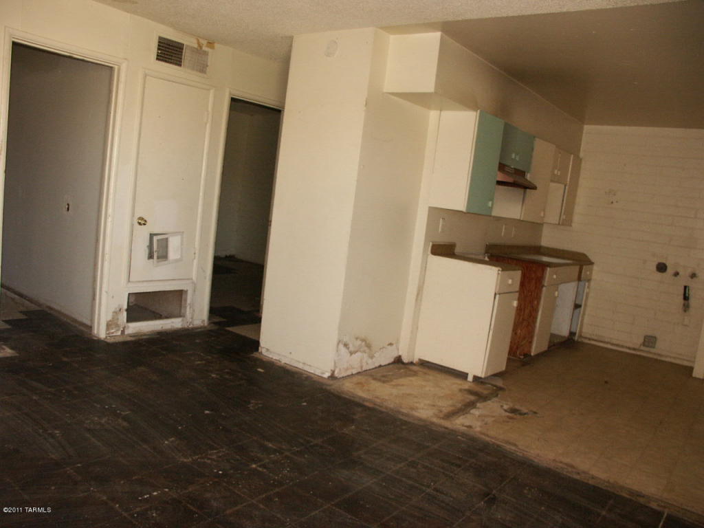 175 S Tucson Ave, Willcox, AZ 85643 photo 5