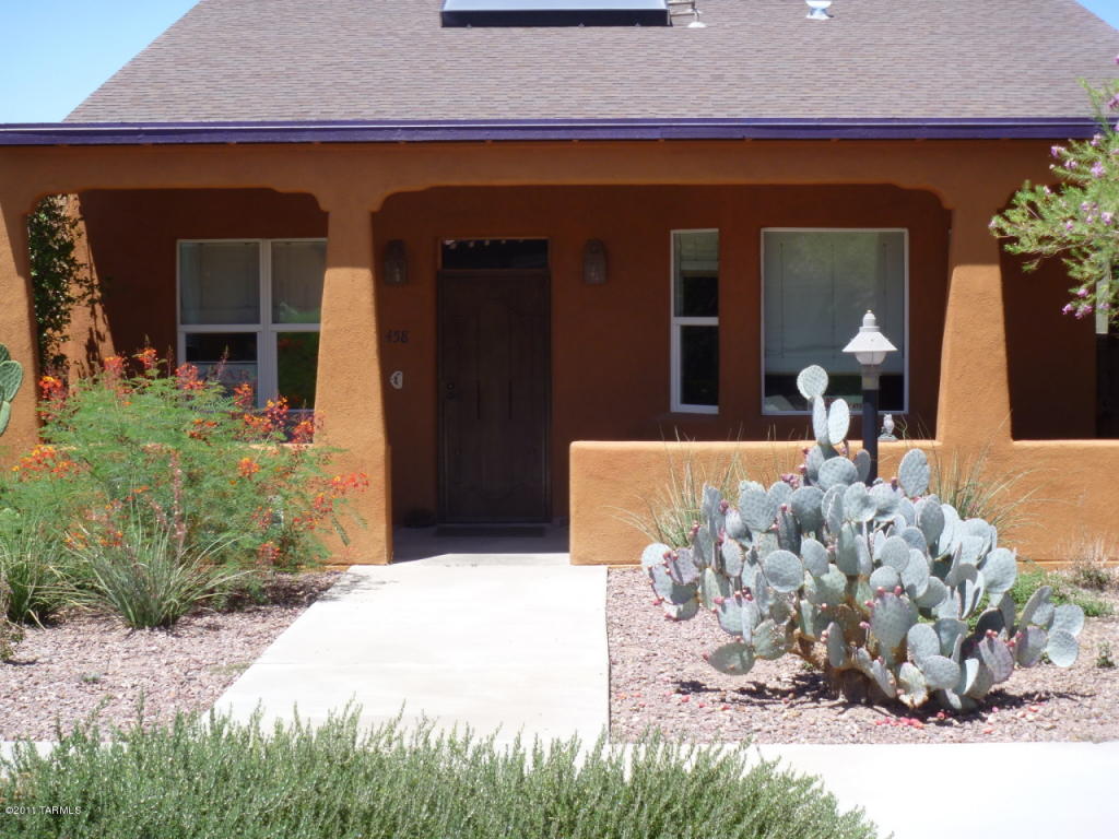 458 E Codd St, Tucson, AZ 85701 photo 2