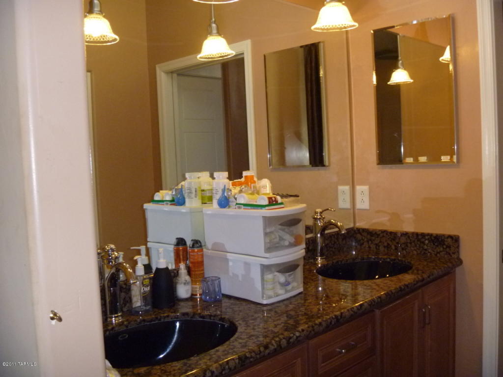 458 E Codd St, Tucson, AZ 85701 photo 20