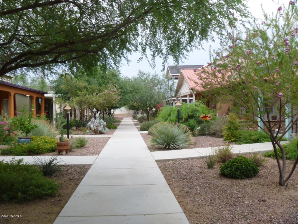 458 E Codd St, Tucson, AZ 85701 photo 25