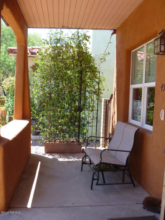 458 E Codd St, Tucson, AZ 85701 photo 4