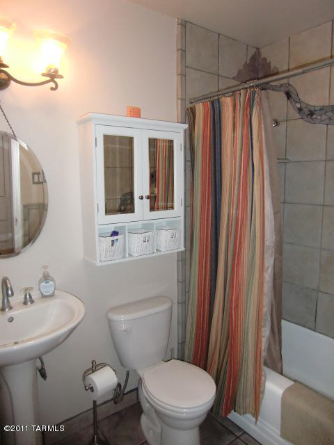 1610 E Spring St, Tucson, AZ 85719 photo 5