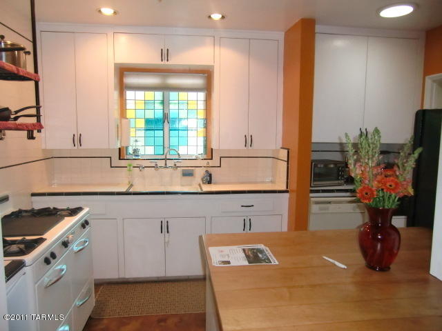 1610 E Spring St, Tucson, AZ 85719 photo 3